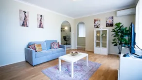 Spacious Home near Shops, Transport & Hospitals - Image 4