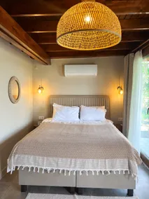 Villa with Jacuzzi and Pool in Nature - Image 4