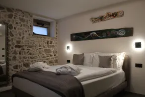 Suite with sauna and Scottish shower - Image 2