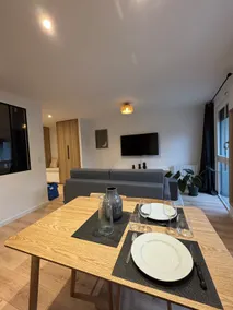 Elegant 2-room apartment – 5 min from Geneva Airport / UN / CERN - Image 2