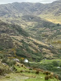 Cottage in beautiful valley - Image 2