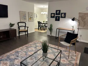 Spacious 1BR- Mins. to I-26, CSU - Image 3