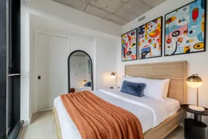 Urban Prestige Apartment | Free Parking & Pool - Image 4