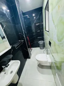 Luxurious apartment - Image 4
