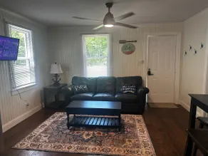 Lily Creek Cottage - Image 2