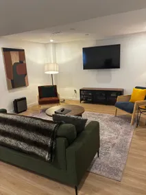 Cozy Upper Mission 2BR Suite - Image 3