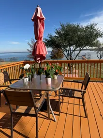 Lakefront Oasis: Private Dock, Sunroom+Deck, Games - Image 4