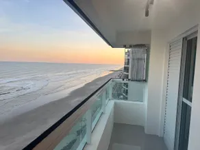 Beachfront apartment 3 bedrooms - Image 4