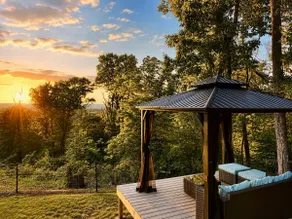 The RidgeView Retreat-HotTub Sauna Forest Patio - Image 4