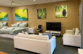 Garden Studio - Image 2