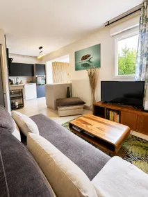 Le Jardin du Port | 2-Bedroom • Garden • Lake within walking distance - Image 3