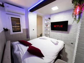 White Pearl Exclusive Apartment - Image 3