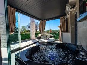 White Pearl Exclusive Apartment - Image 2