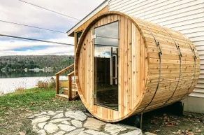 Lakewood Bungalow/Sauna - Image 2