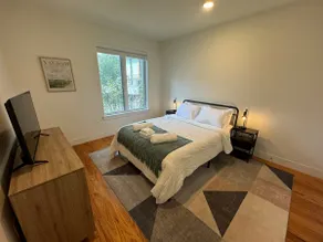 Stylish and Spacious 1 Bdr |Sleeps 6| W Gym Access - Image 3