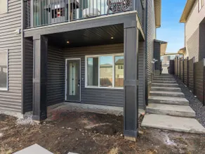 Bright | 2 Bdrm | Walkout | Sleeps 5 | Pets |3 Bed - Image 5