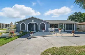 Private Pool | 4BR Family Getaway | Near Beaches - Image 5
