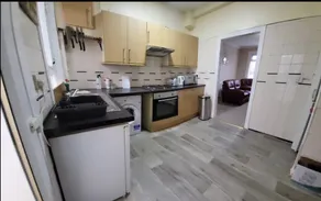 Glasgow home - Image 2