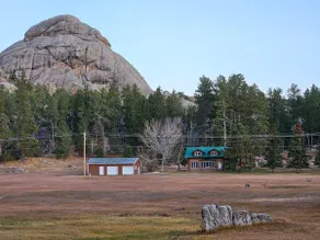 Wildlife & Wonders Custer's Hidden Gem! - Image 3
