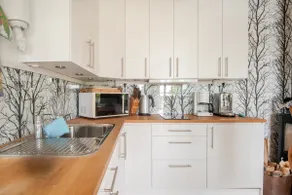 Rural luxury with sea views - Image 5