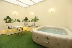 Luxury 3BR Jacuzzi Terrace WiFi Self Check-In - Image 2