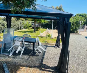 Large garden • Beach on foot 200 m • A/C • Parking - Image 3