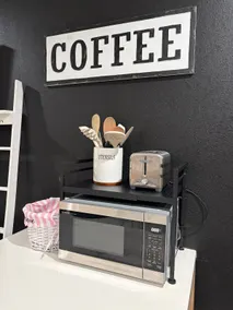 Private Studio Apartment with Full Kitchen - Image 3
