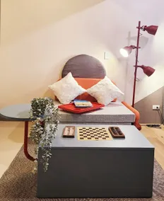 Serene Suite Near Mall | FREE Parking | Washer - Image 4