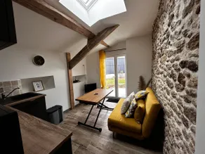 Studio T1 with courtyard - Image 2