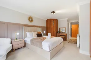 Skyward house 5BR & 3BR, Next to NEC BHX - Image 5