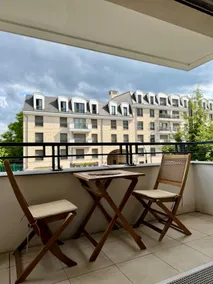 Bright & cozy apartment Clamart – Quick access to Paris! - Image 3
