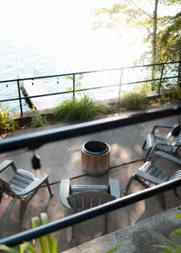 The Lazy Hummingbird: Little Sebago Home w/ Sauna - Image 3