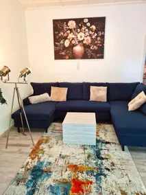 Stylish apartment with self check-in in a quiet location - Image 3