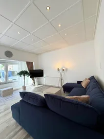 Stylish apartment with self check-in in a quiet location - Image 2
