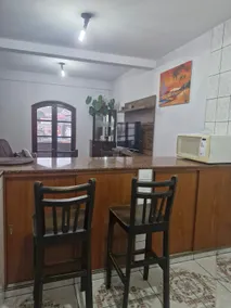 Charming townhouse near the subway - Image 4