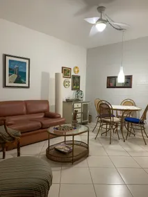 Charming 2-bedroom apartment with en-suite bathroom near the bus station - Image 3