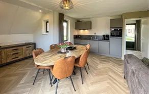 Awesome home in Wezuperbrug - Image 4