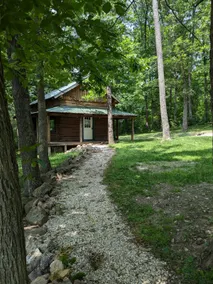 Cozy Cabin at Water's Edge - Image 5