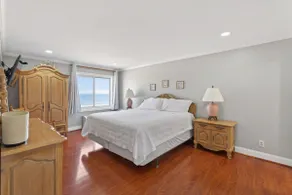 Relax on Sunny Virginia Beach with Oceanfront View - Image 4