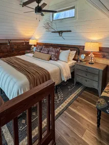 Creston Inn #3 - Rustic Barn, King Bed w/stairs - Image 3