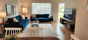 Elegant, Artsy Home in N. R Oak! - Image 4