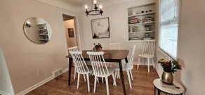 Elegant, Artsy Home in N. R Oak! - Image 5