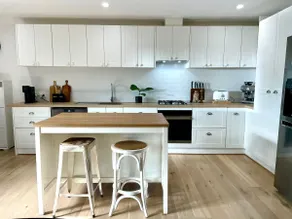 Cosy Guesthouse - Image 2