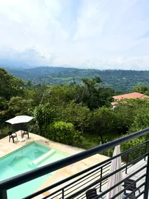 Experience the tranquility of the countryside - Image 3