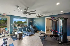 Premium 3Bed | 2BR | 2Bath | 70” Smart TV | 2Bath - Image 5