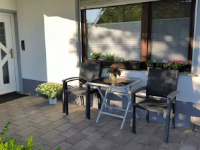 Sunny, modern 2-room apartment (60 sqm) with terrace - Image 2