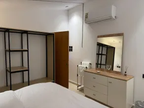 Studio with bedroom and elegant living room - Image 5