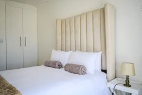 Stylish City Escape – Casa Bliss - Image 4