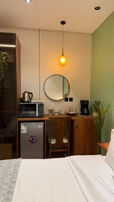 Spacious M5 suite for relaxation with Jacuzzi and massage (self check-in) - Image 5