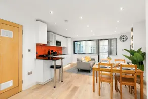Angel 2 BR, 2 Bath Duplex with Balcony Sleeps 5 - Image 4